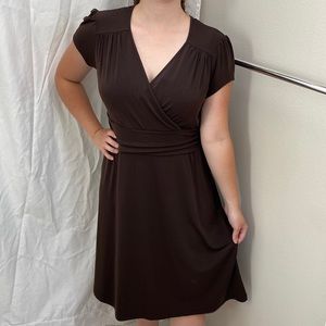 Merona Women’s Brown V-Neck Midi Dress. Size large.